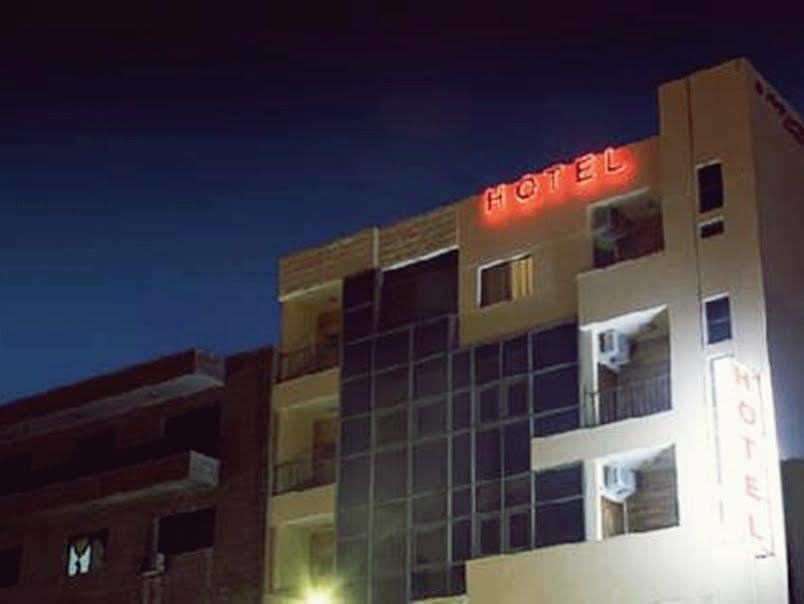 Golden Rose Hotel Aqaba Exterior photo